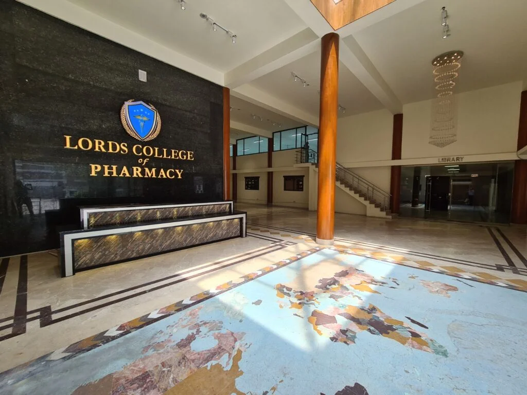 Lords College